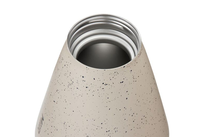 new-standard-carafe-t1 WebPDP-33oz_New_Standard_Carafe_Desert_Tan_Speckle_Studio__CAR1SVOS224_45_Top_Off.jpg