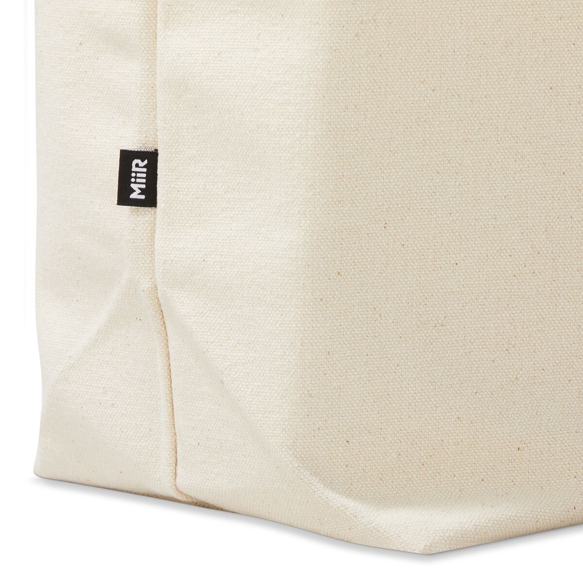 everyday-canvas-tote-p8 WebPDP-Everyday_Canvas_Tote_Studio__TOT001_Detail__TOT001223OS.jpg