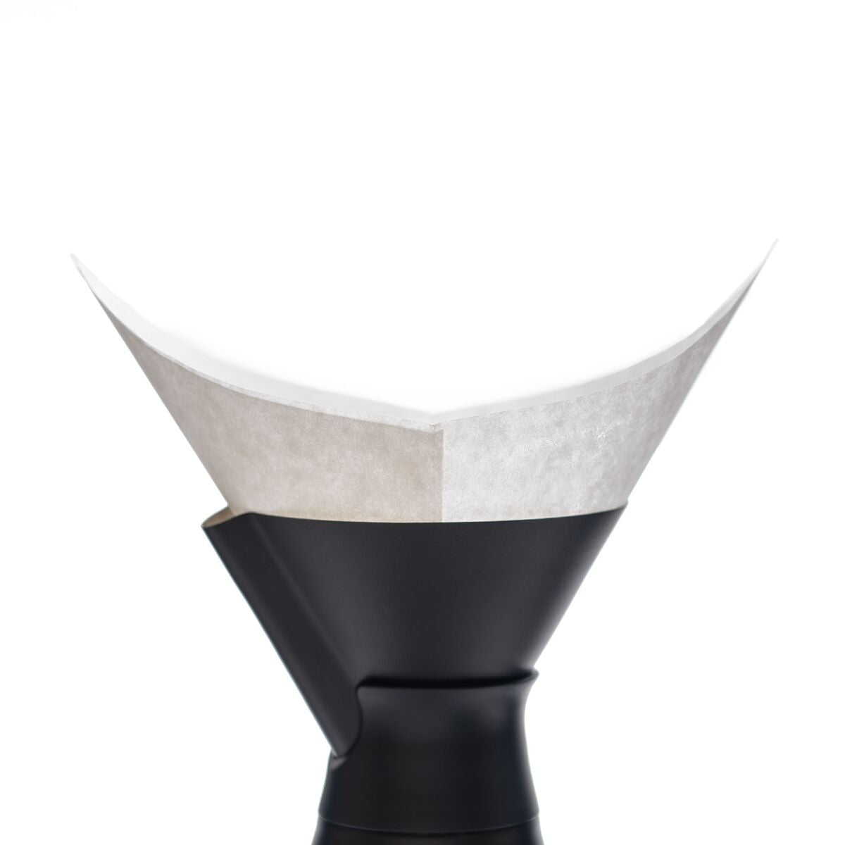 new-standard-carafe-coffee-filters-d9 WebPDP-NSCarafeCoffeeFilters_Studio_0223_InUse__CAF1PN00001.jpg