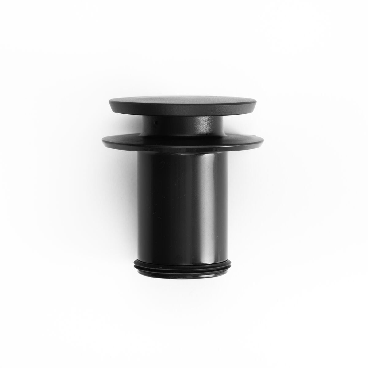 new-standard-carafe-t1 WebPDP-PolishedStainlessCarafe_33oz_SS_StudioX207182024_Lid__CAR1SVOS005.jpg