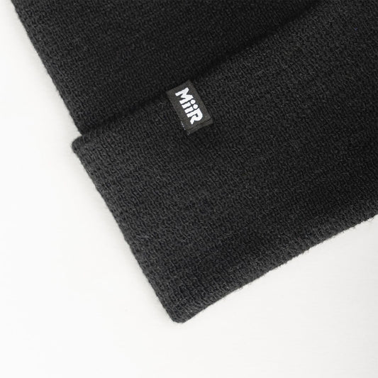 recycled-poly-fine-knit-beanie-t3 WebPDP-RecycledPolyFineKnitBeanie_Studio_TagDetail_Black__BNE005002OS.jpg