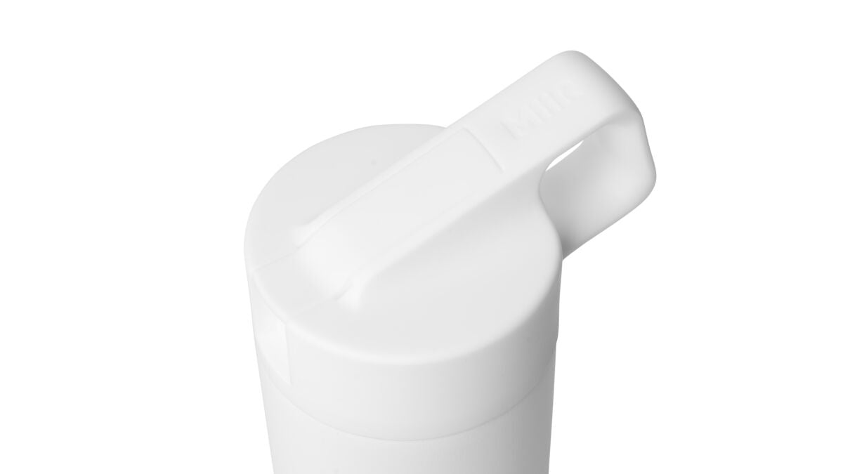 straw-bottle-s8 WebPDP-Straw_Lid_2_White_Studio_0221_45deg_Closed__WMB2SL20001.jpg